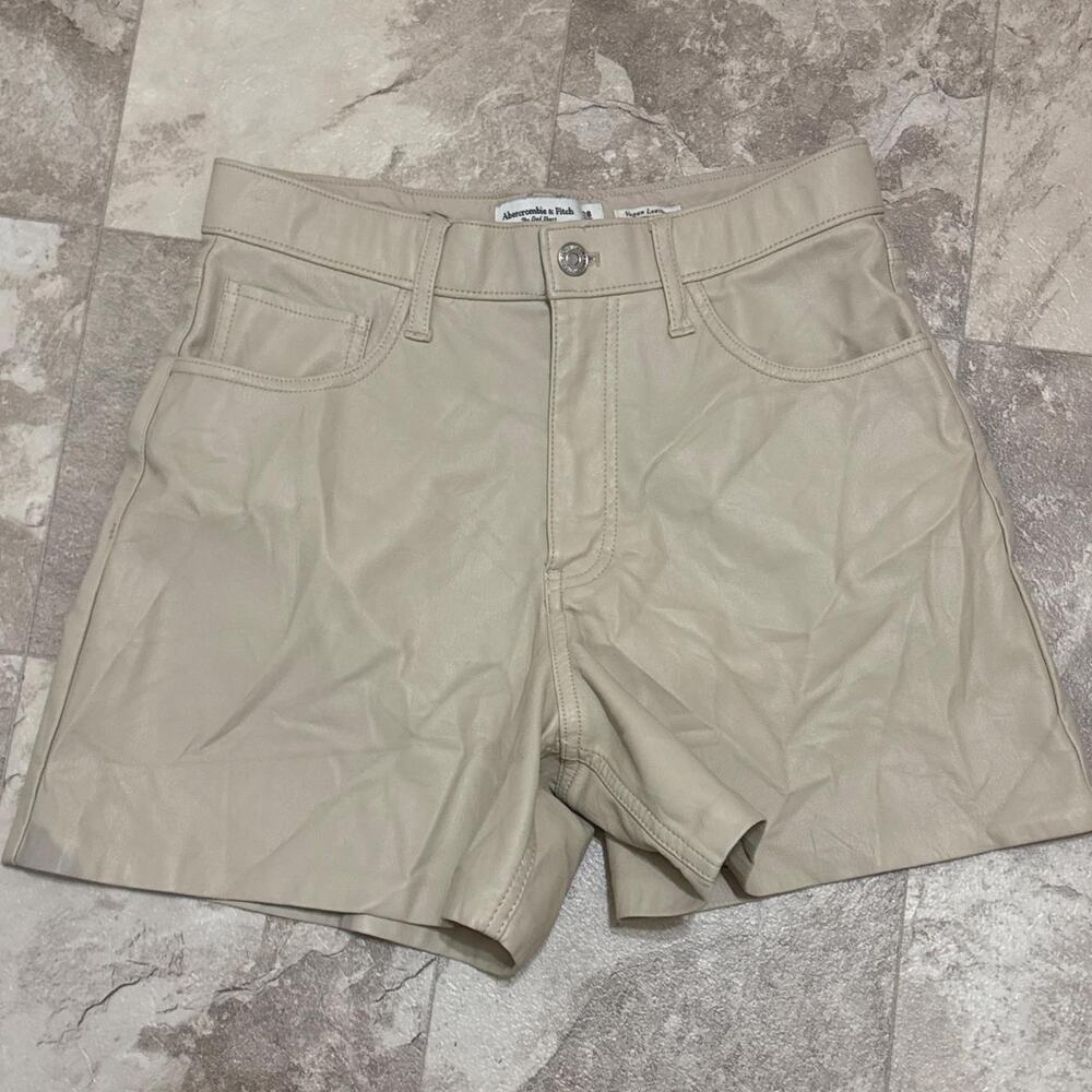 Abercrombie Dad Short High Rise Vegan Leather Tan 28/6